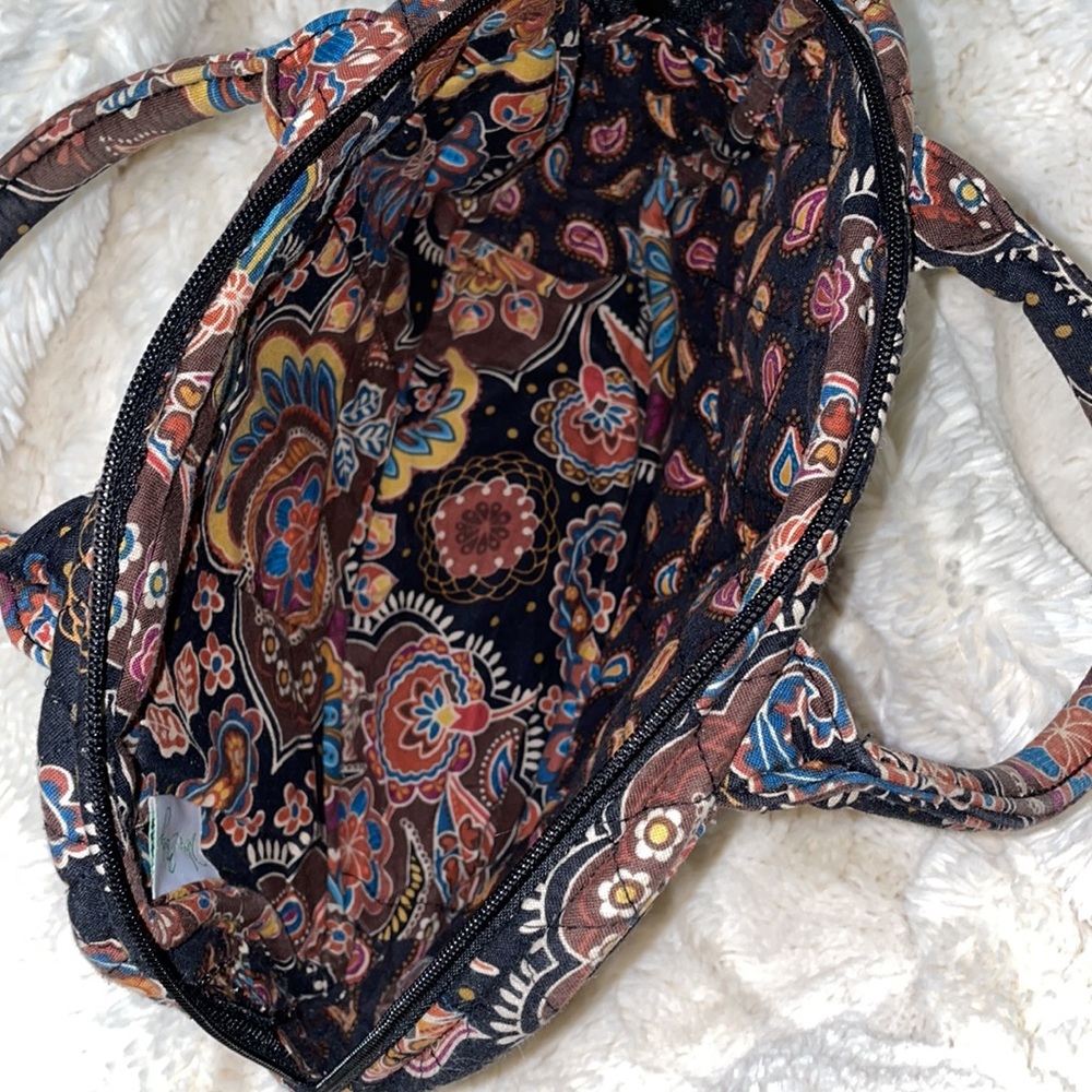 Vera Bradley: Kensington Brown Handbag - Picture 5 of 6